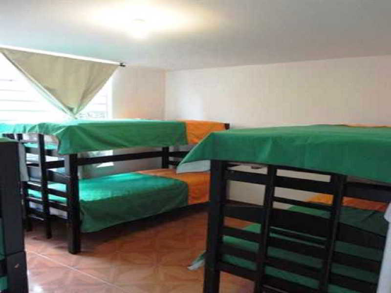 Hostal La Pinta Bogota Exterior photo