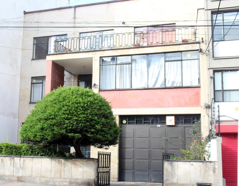 Hostal La Pinta Bogota Exterior photo