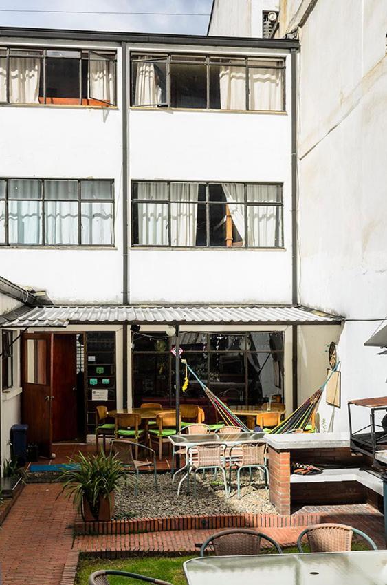 Hostal La Pinta Bogota Exterior photo